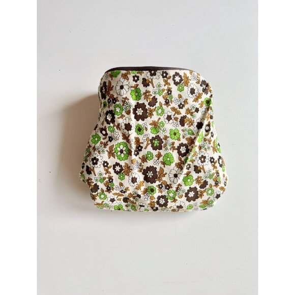 Handmade BATAVIA BY SIL Embellished Cotton Felt Rosette Wristlet Pouch - Picture 7 of 9